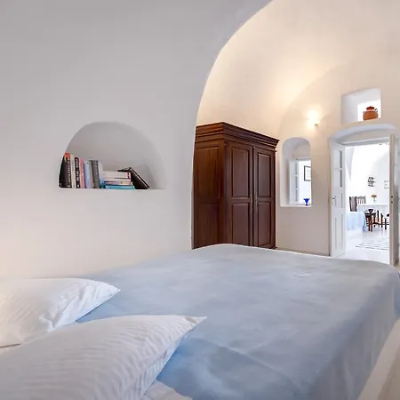 Chelidonia Traditional Hotel 3*