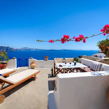 Chelidonia Traditional ホテル イア