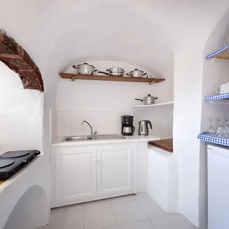 Chelidonia Traditional 3*