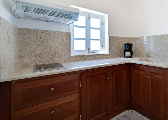 Chelidonia Traditional فندق