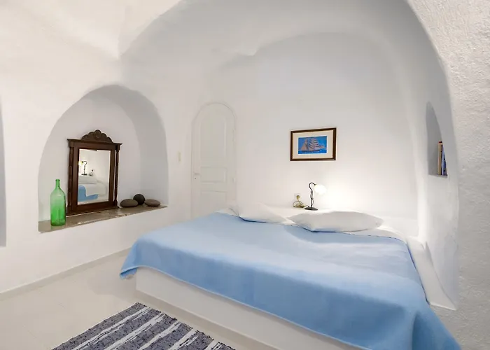 Chelidonia Traditional Hotel