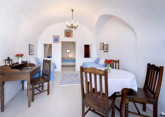 Chelidonia Traditional أويا