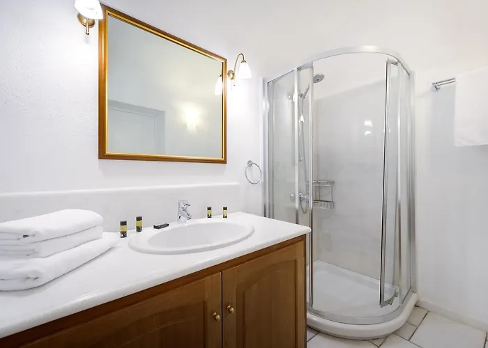 فندق Chelidonia Traditional أويا