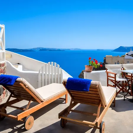 Chelidonia Traditional Hotel 3*