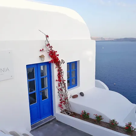 Chelidonia Traditional Hotel