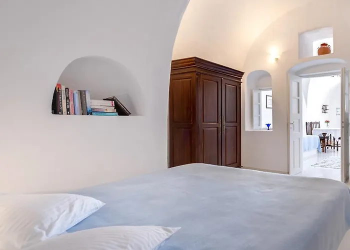 Chelidonia Traditional Hotel 3*